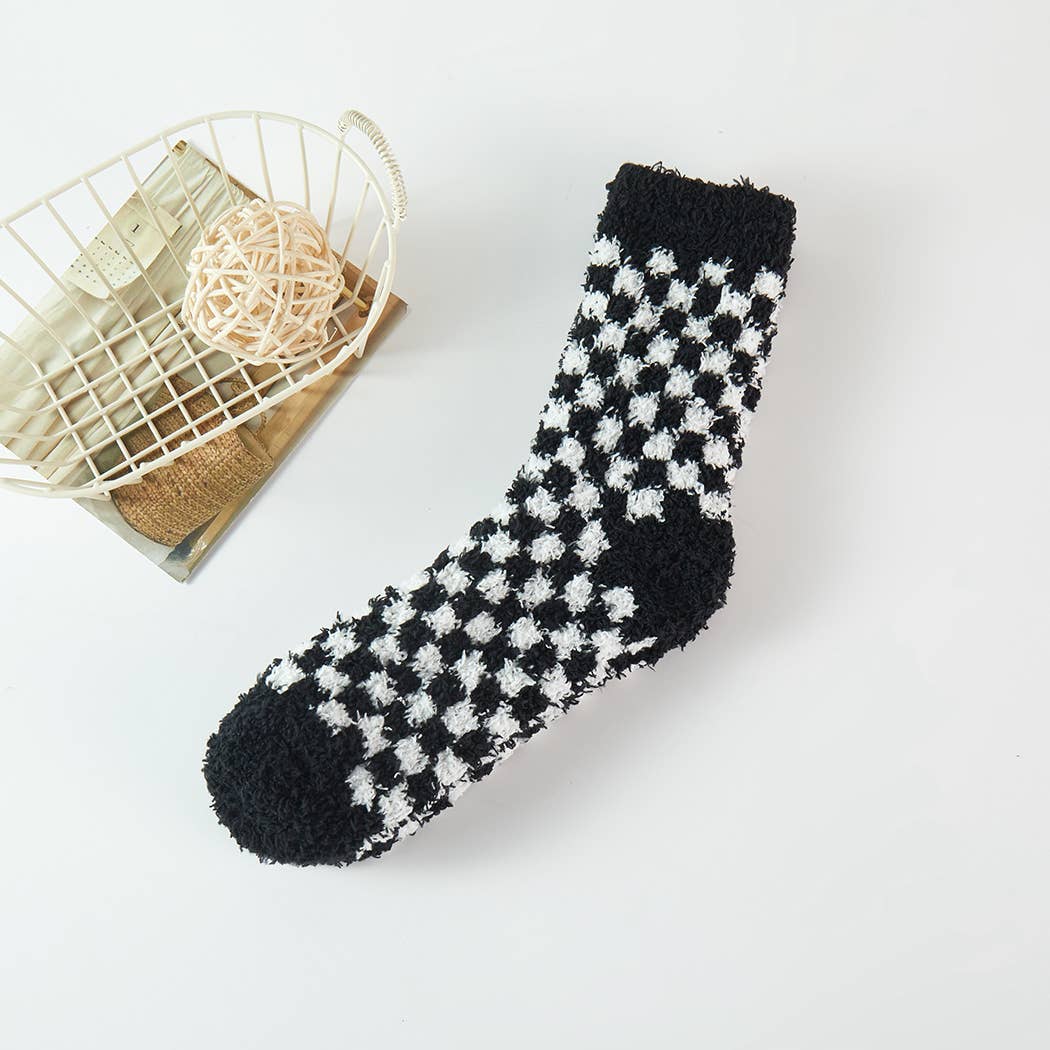 Checkerboard Pattern Fuzzy Winter Socks