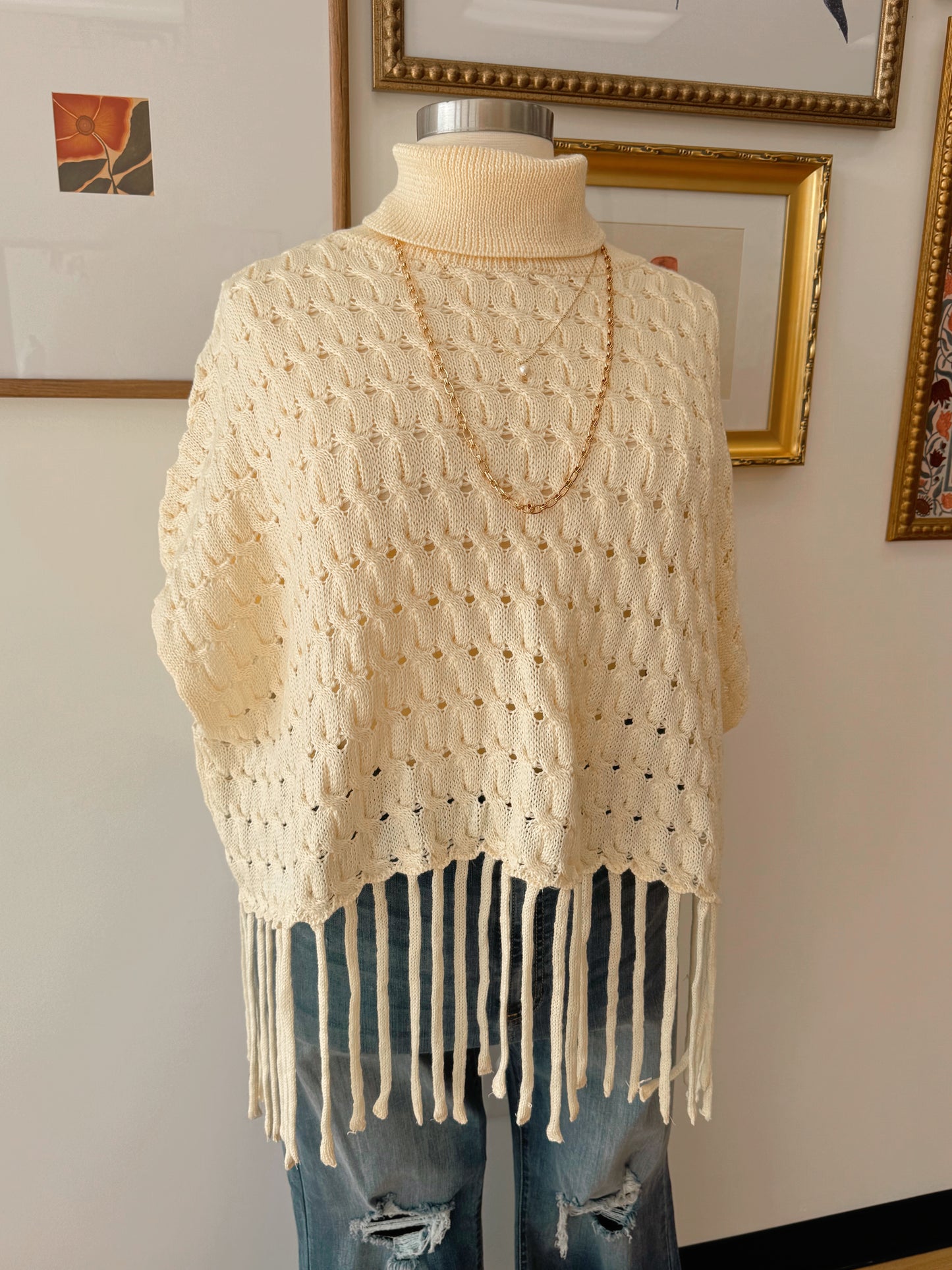 Fringe Hem Short-Sleeve Sweater Shirts & Tops