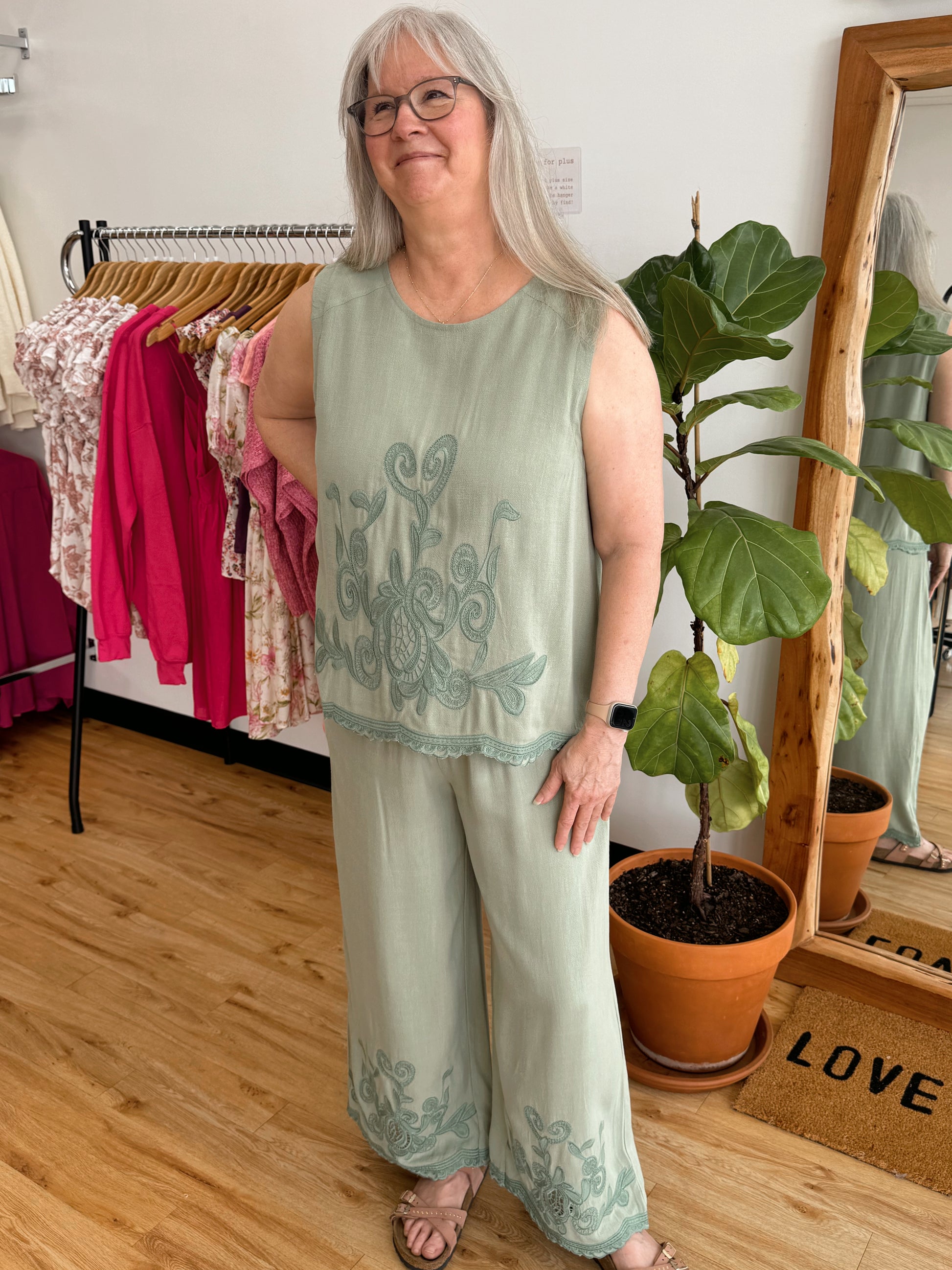 Sage Embroidered Linen Pants Bottoms