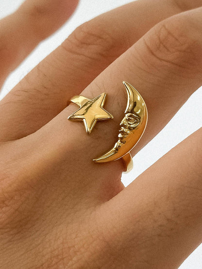 18K Gold Non-Tarnish Star and Moon Ring