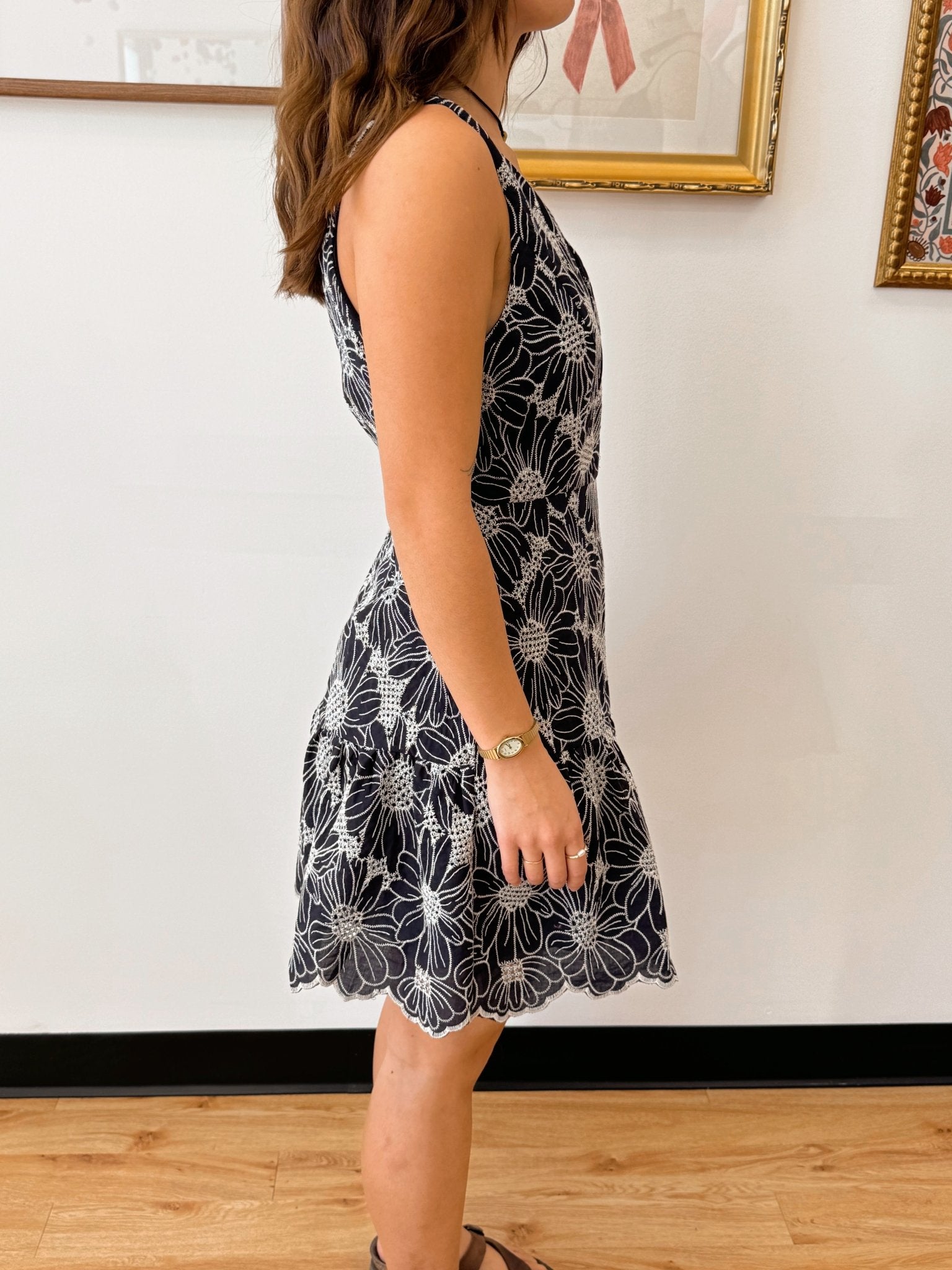 Embroidered Sleeveless Dress Dress